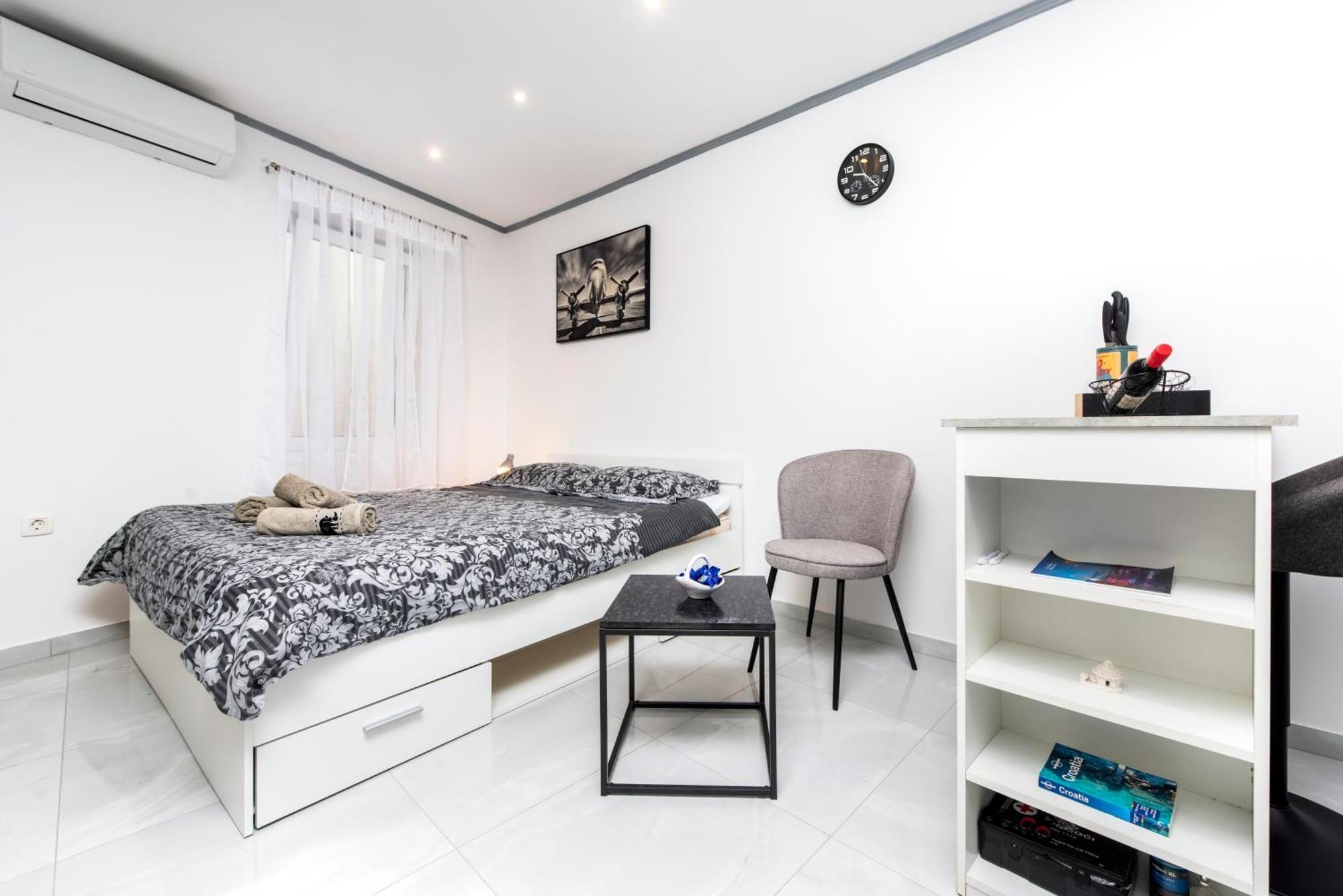 Apartment Leo ロヴィニ エクステリア 写真