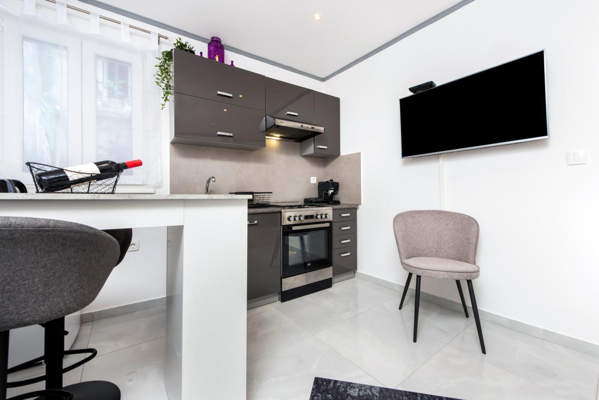 Apartment Leo ロヴィニ エクステリア 写真